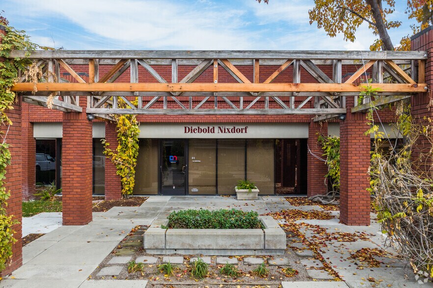 More Photos Of 5860 W Las Positas Blvd, Pleasanton Unknown For Lease