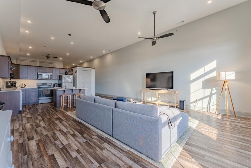 More Photos Of 78 W Canal St, Wabash Apartments For Sale
