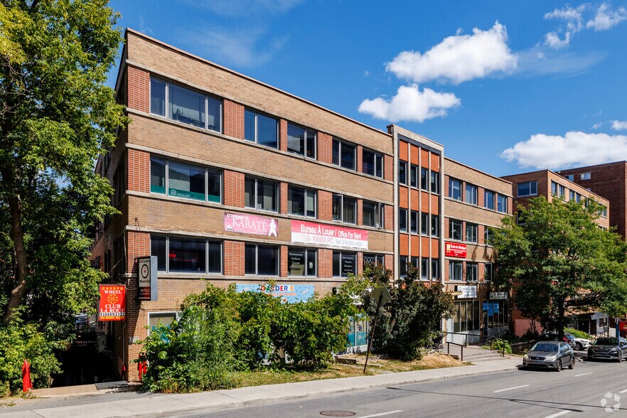 More Photos Of , Montréal Office For Sale