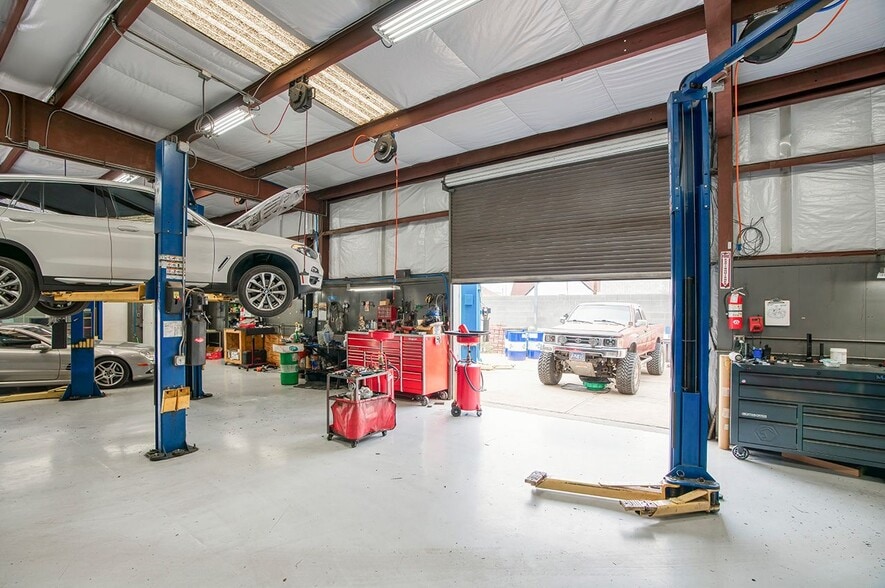 More Photos Of 648 W Coolidge St, Phoenix Auto Repair For Sale