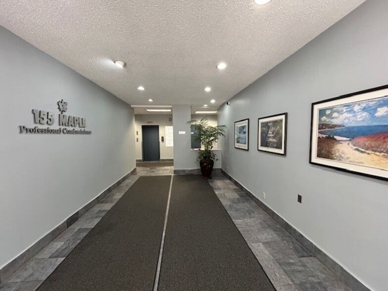 More Photos Of 155 Maple St, Springfield Medical For Sale