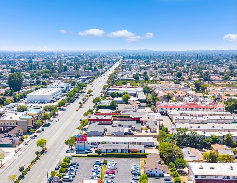 More Photos Of 1341-1343 E Las Tunas Dr, San Gabriel Storefront Retail Residential For Sale