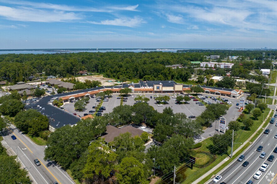 More Photos Of 10950 San Jose Blvd, Jacksonville Unknown For Lease