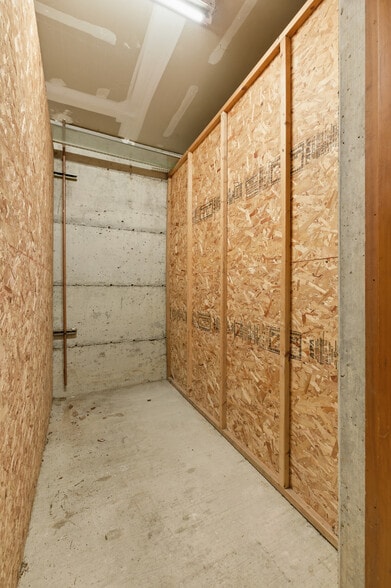 More Photos Of 13310 Greenwood Ave N, Seattle Apartments For Sale