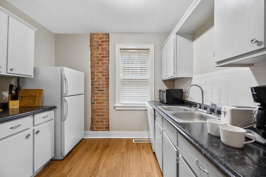 More Photos Of 515 NW 20th St, Oklahoma City Apartments For Sale