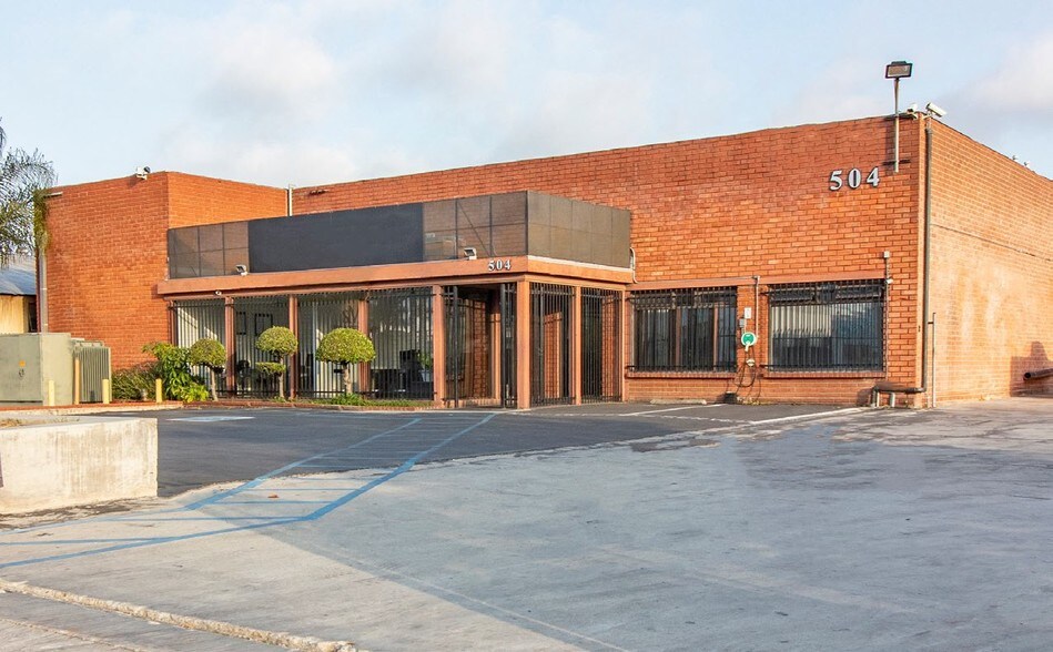 More Photos Of 504 E Alondra Blvd, Gardena Manufacturing For Sale