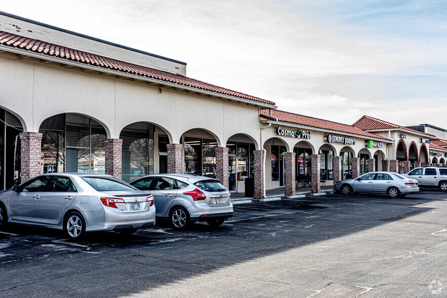 More Photos Of 5301-5431 Johnson Dr, Mission Unknown For Lease