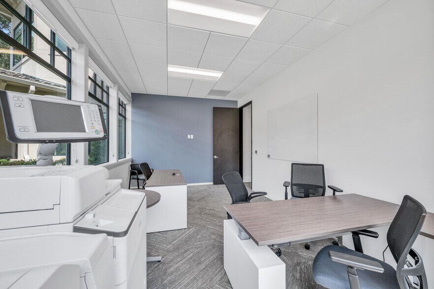 More Photos Of 61 Carlton Woods Dr, The Woodlands Office For Lease