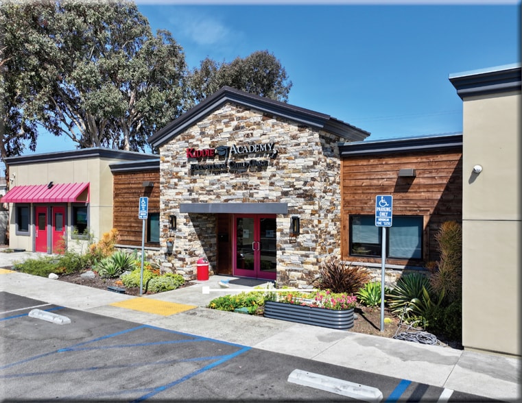 More Photos Of 1815 Anaheim Ave, Costa Mesa Schools For Sale