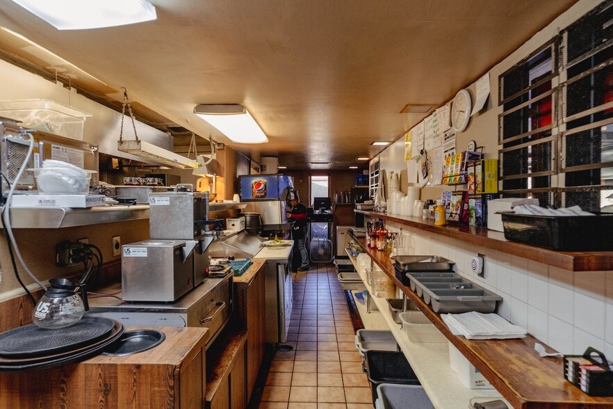 More Photos Of 5159 CA-140, Mariposa General Retail For Sale