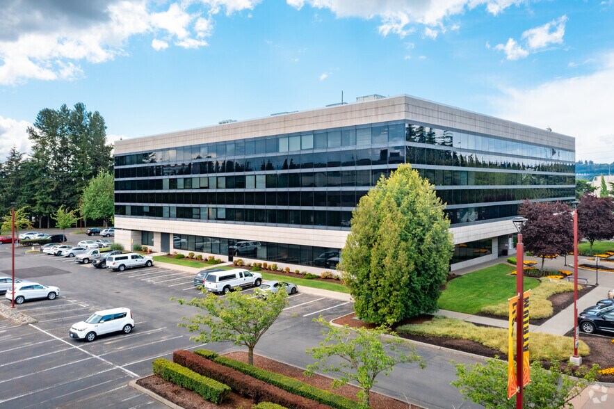 More Photos Of 6811 S 204th St, Kent Office For Lease