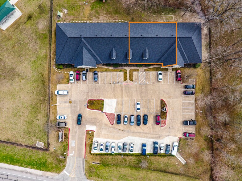 More Photos Of 3030 University Dr E, College Station Medical For Lease