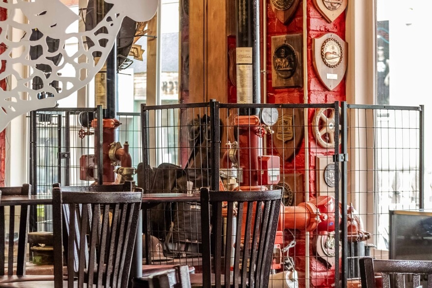 More Photos Of 536 4th St, Bremerton Storefront For Sale