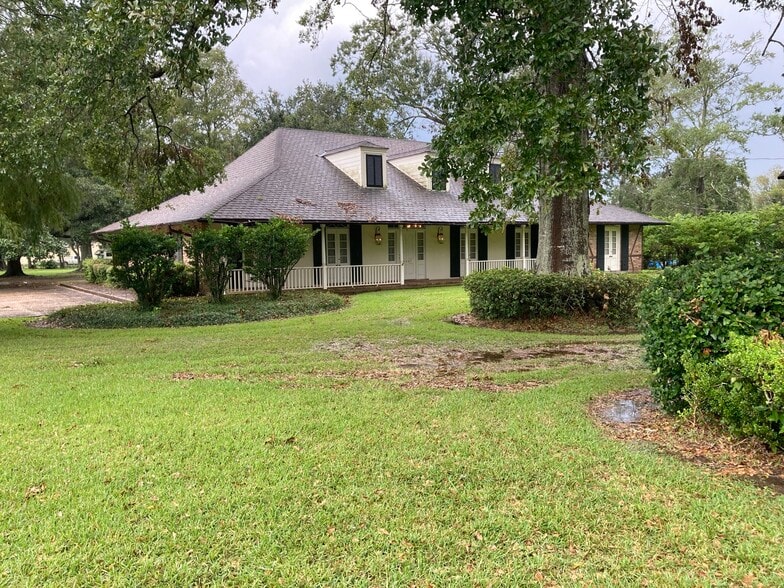 Primary Photo Of 5047 Highway 1, Napoleonville Office For Sale