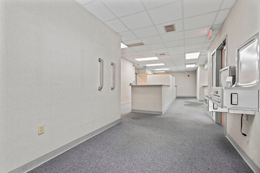 More Photos Of 170 Cardiology Pl, Commerce Healthcare For Lease