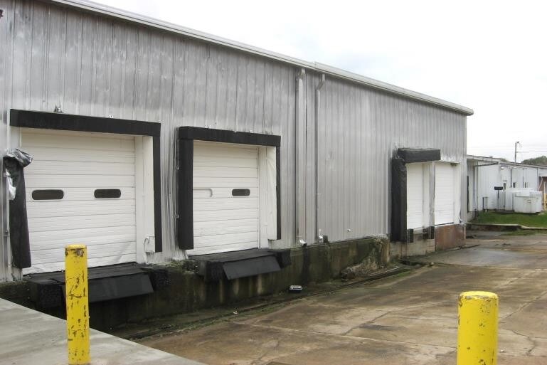 More Photos Of 1100 Industrial Blvd, Albion Manufacturing For Sale