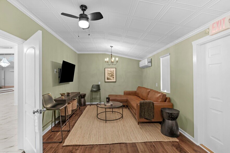 More Photos Of 6815 Shiloh Unity Rd, Lancaster Specialty For Sale