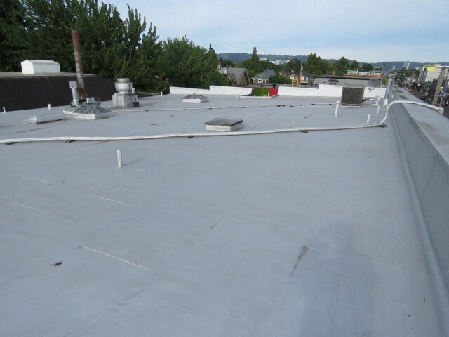 More Photos Of 3632-3646 SE Hawthorne Blvd, Portland Storefront Retail Residential For Sale