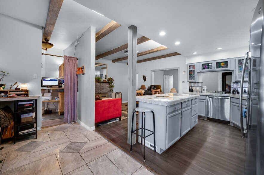 More Photos Of 2105 E Platte Ave, Colorado Springs Hotel For Sale