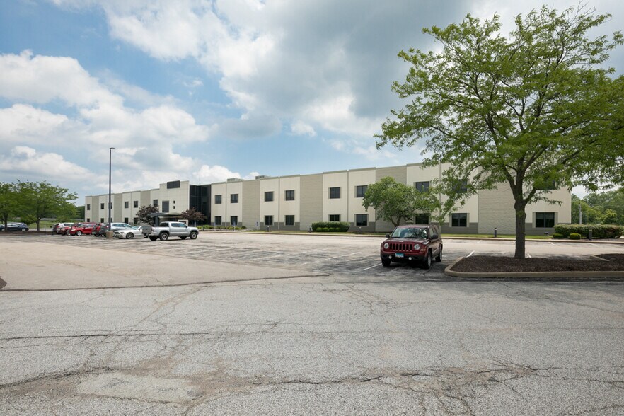 More Photos Of 7650 Magna Dr, Belleville Medical For Lease