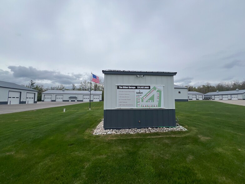 More Photos Of 8932 Moeller Dr, Harbor Springs Specialty For Sale