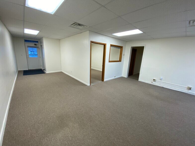 More Photos Of 26943 Westwood Rd, Westlake Office For Lease