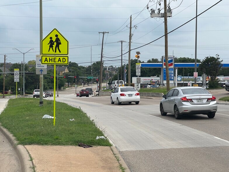 More Photos Of 9791 Forest Ln, Dallas Freestanding For Sale