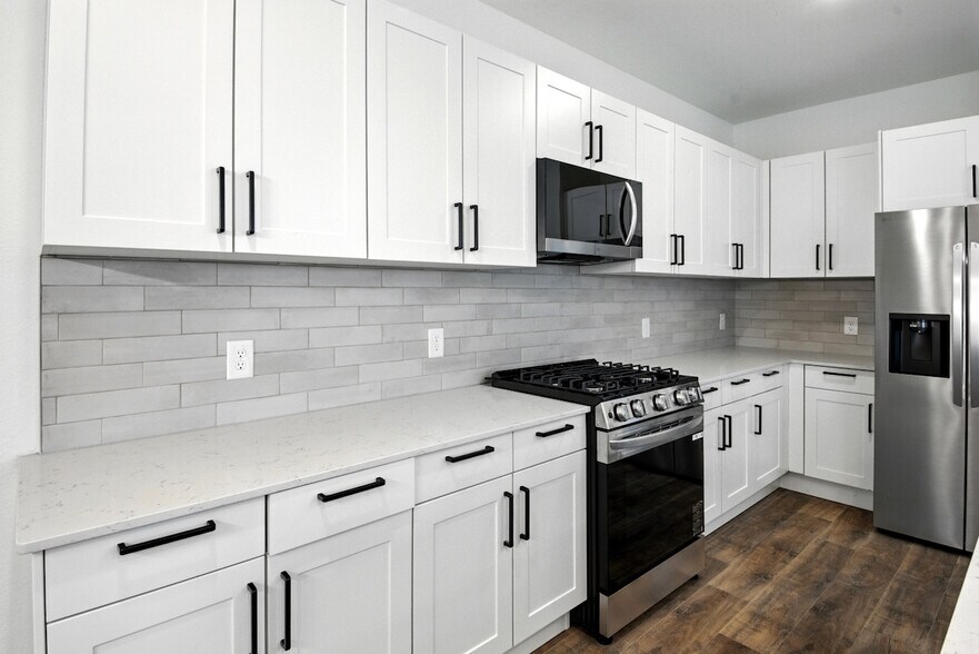 More Photos Of 1805 N Peach Creek Dr, Dayton Apartments For Sale