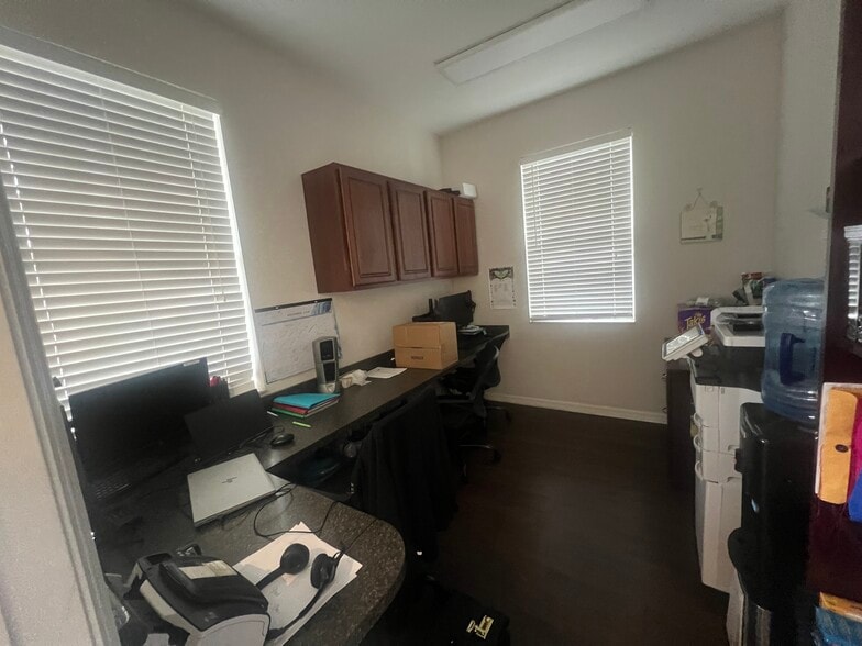 More Photos Of 3743 Maryweather Ln, Wesley Chapel Medical For Sale