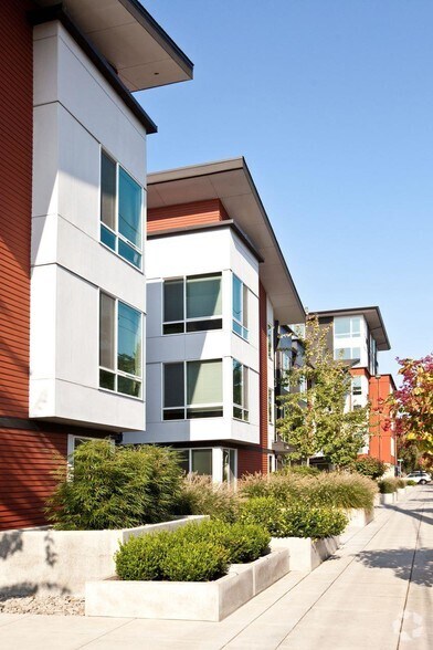 More Photos Of 3850 N Mississippi Ave, Portland Apartments For Lease