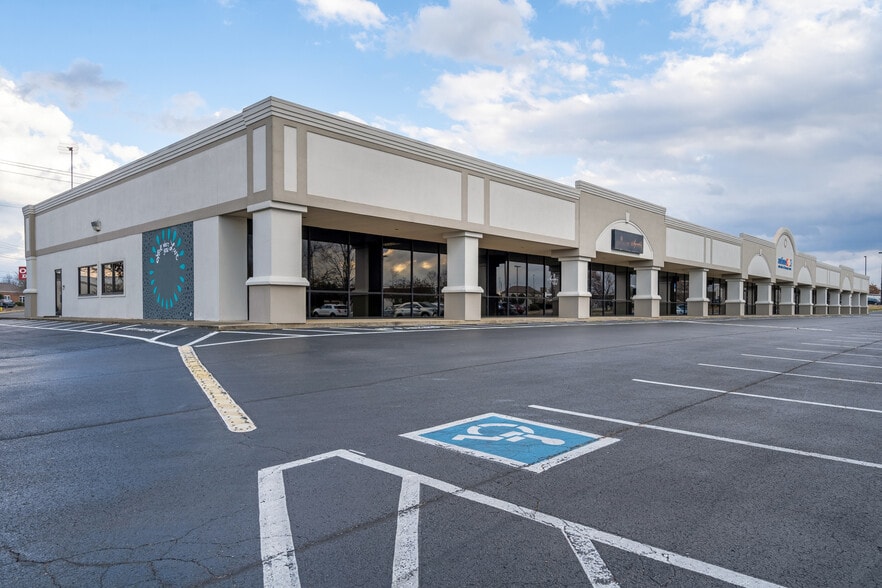 More Photos Of 640-641 Broadmor St, Murfreesboro Storefront Retail Office For Lease