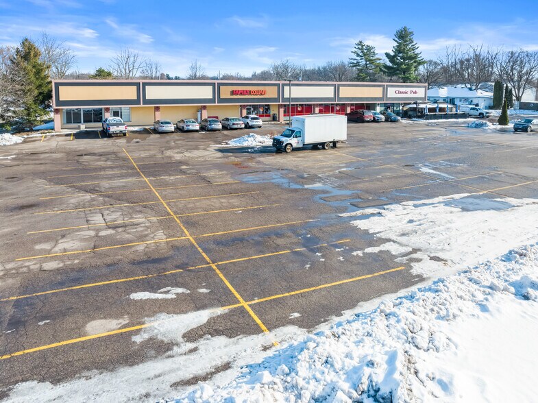 More Photos Of 16209-16235 S US 27, Lansing Unknown For Lease