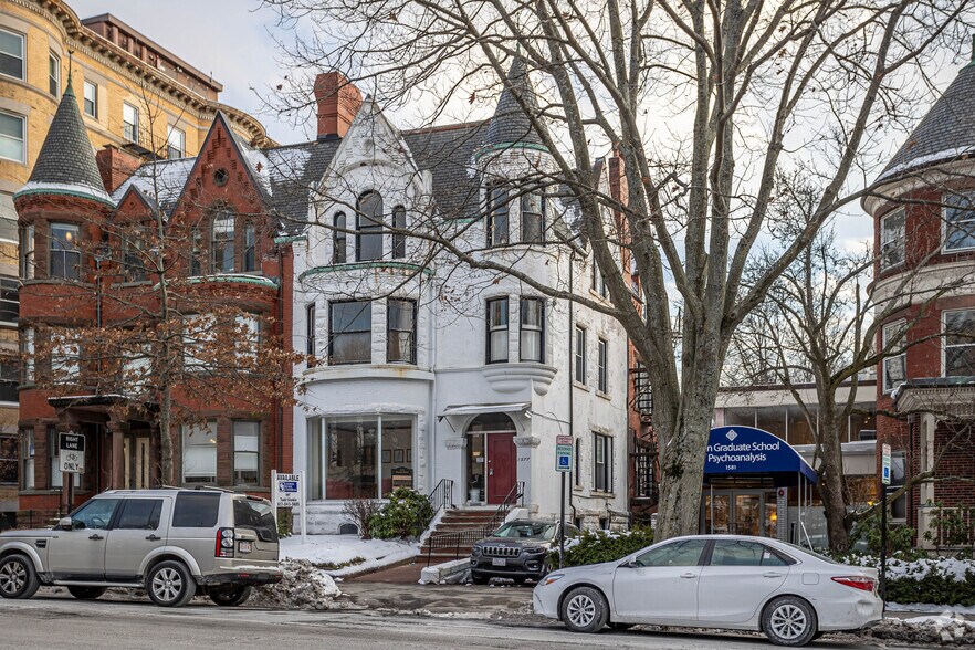 Primary Photo Of 1577 Beacon St, Brookline Medical For Lease