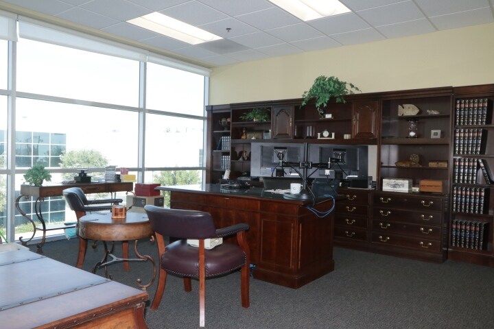 More Photos Of 2816 Columbia St, Torrance Light Distribution For Lease