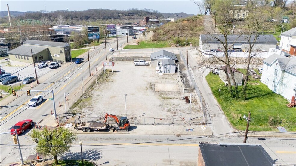 More Photos Of 705 7th St, Parkersburg Auto Dealership For Sale