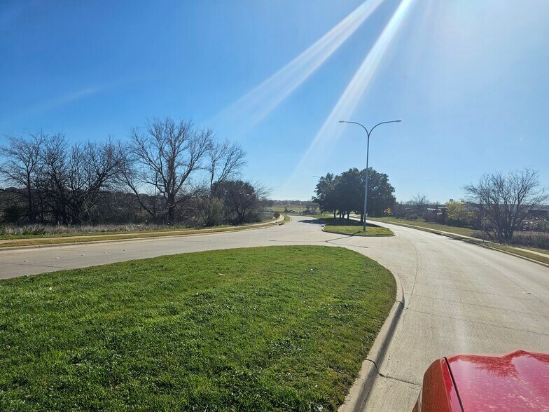 More Photos Of NEC Loop 820 & Huffines Blvd, Fort Worth Land For Sale