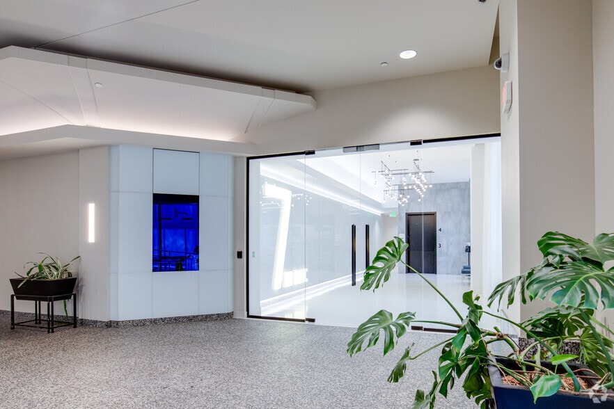 More Photos Of 651 Nicollet Mall, Minneapolis Office For Sale