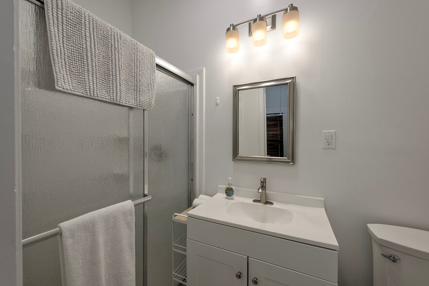 More Photos Of 3312 Crawford St, Houston Apartments For Sale