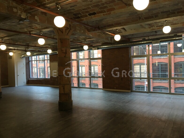 More Photos Of 53 Bridge St, Brooklyn Loft Creative Space For Lease