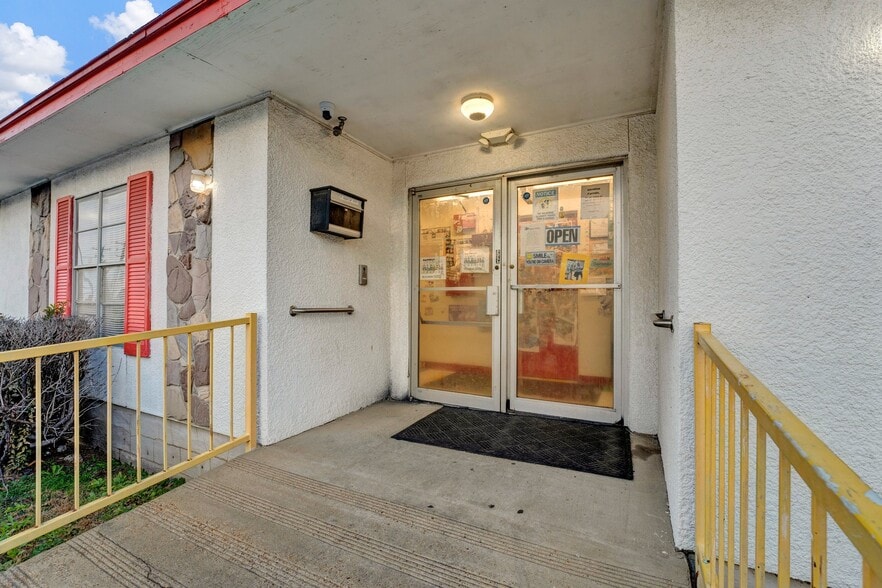 More Photos Of 4826 Cromwell Ave, Memphis Daycare Center For Sale