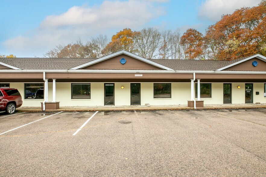 Primary Photo Of 3769 Old Post Rd, Charlestown Medical For Sale