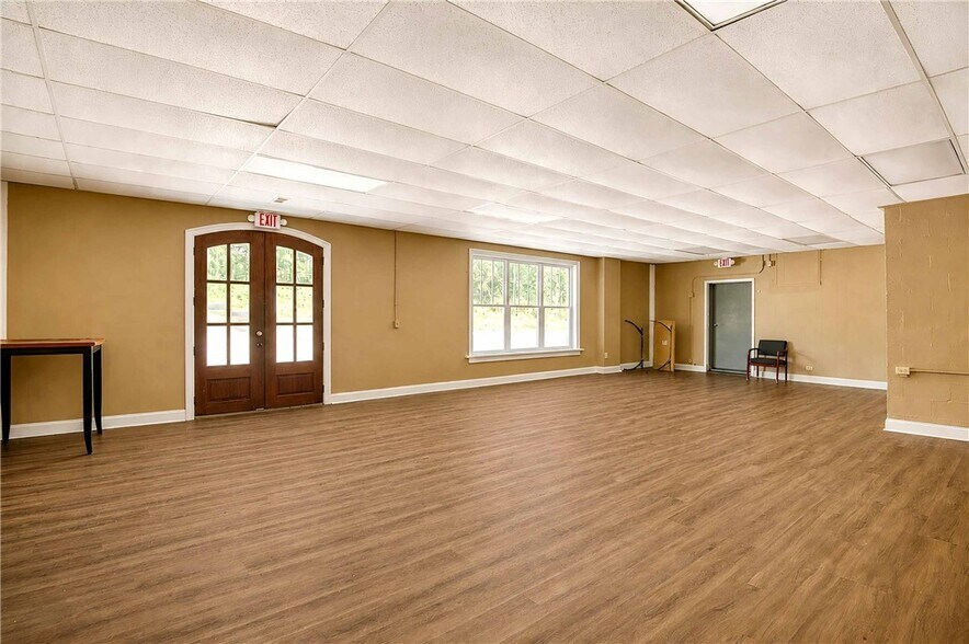 More Photos Of 879 By Pass 123 Hwy, Seneca Unknown For Lease