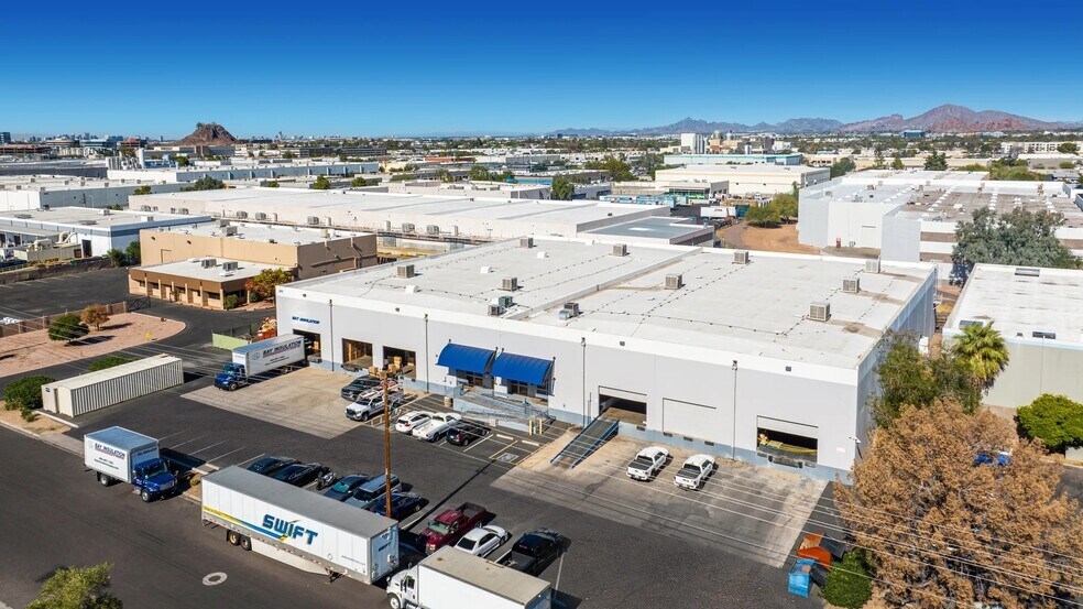 More Photos Of 800 W Fairmont Dr, Tempe Warehouse For Lease