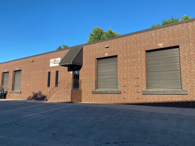 Primary Photo Of 628 Griffith Rd, Charlotte Light Distribution For Lease