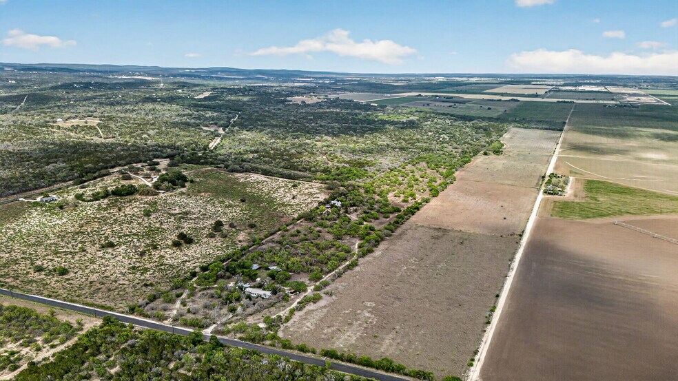 More Photos Of 1151 County Road 2615, Rio Medina Land For Sale