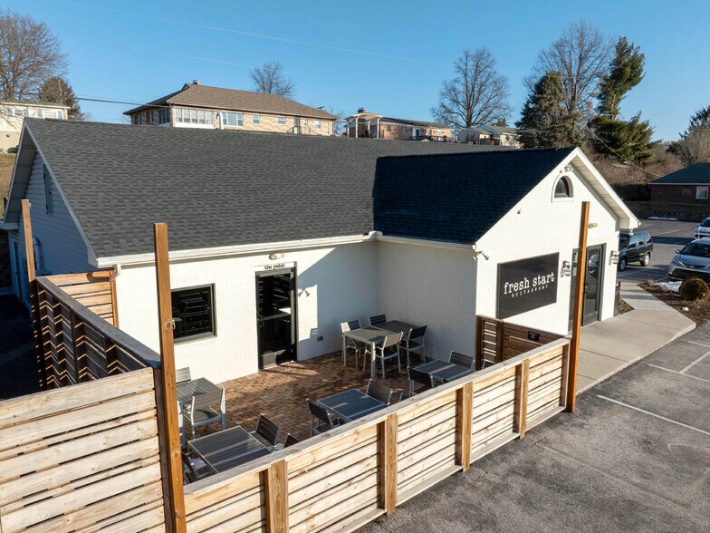 More Photos Of 4345 W Market St, York Restaurant For Sale