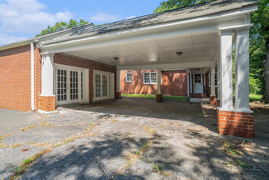 More Photos Of 1409 Georgia Hwy 11, Monroe Office Residential For Sale