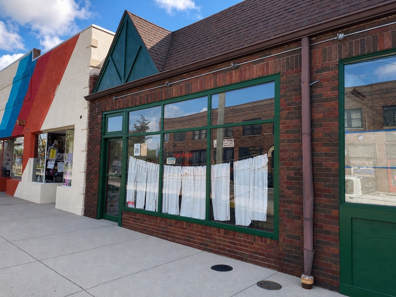 Primary Photo Of 2625 Shelby St, Indianapolis Storefront For Lease