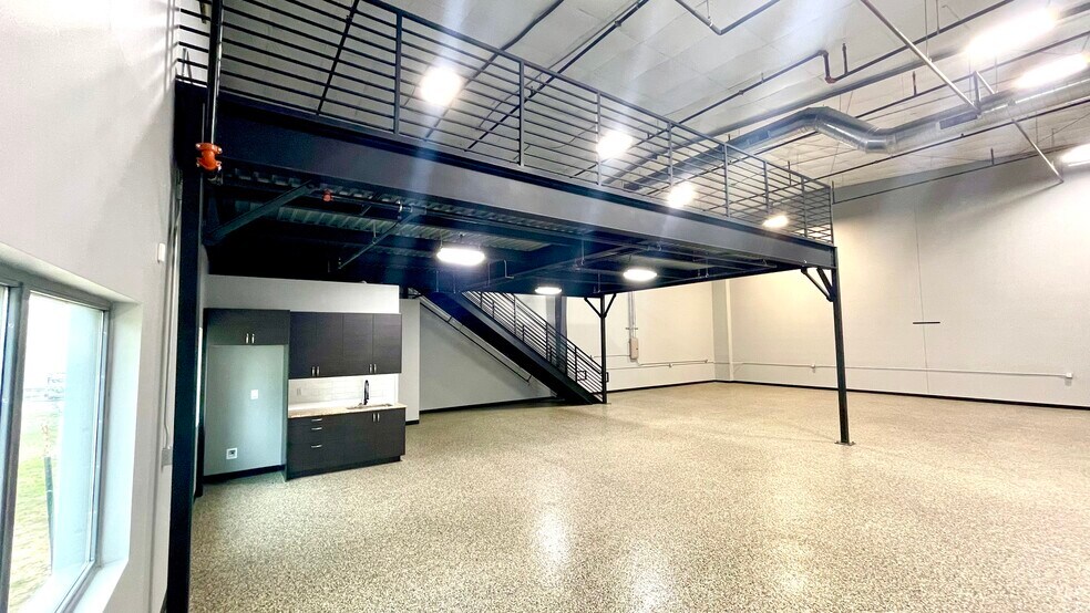 More Photos Of 7637 FM 3009, Schertz Light Distribution For Sale