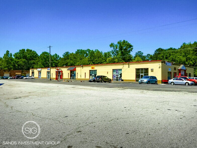 Primary Photo Of 7173 Covington Hwy, Lithonia Freestanding For Sale